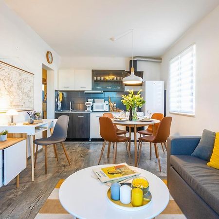 Apartman Olive Supetar Bagian luar foto