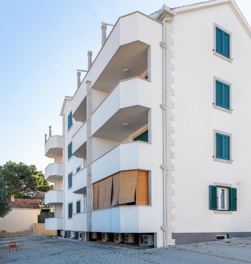 Apartman Olive Supetar Bagian luar foto