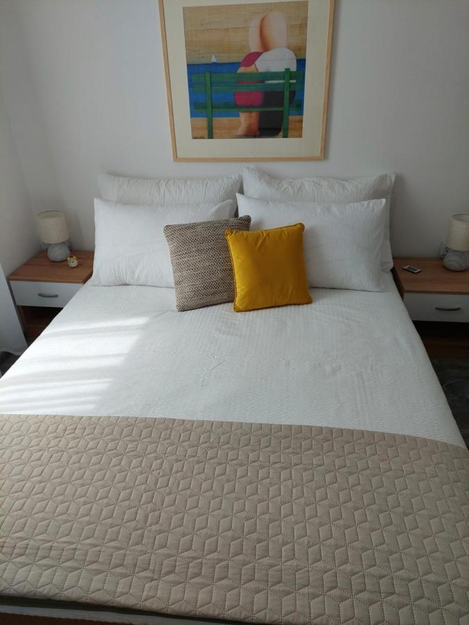 Apartman Olive Supetar Bagian luar foto