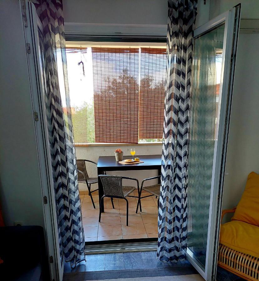 Apartman Olive Supetar Bagian luar foto